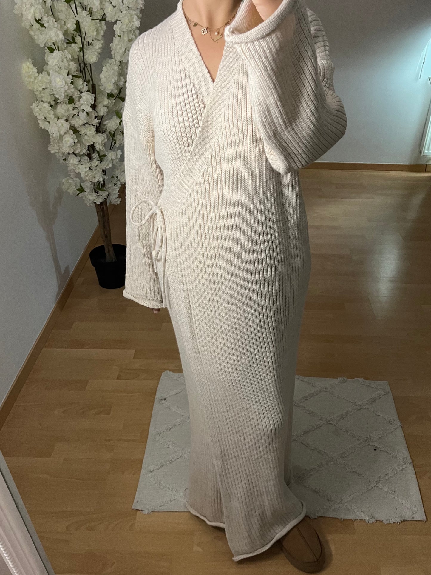 Robe nouée en maille beige